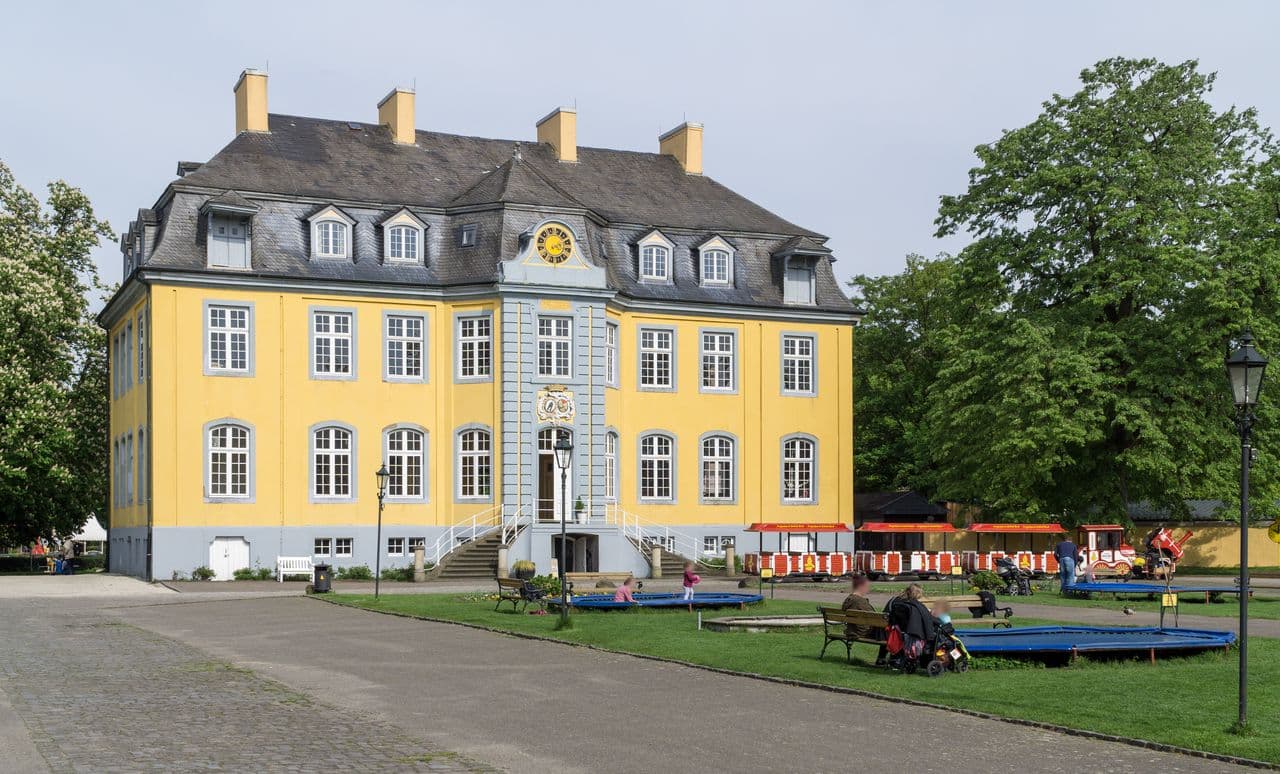 Schloss Beck in Bottrop-Kirchhellen, barockes Wasserschloss aus dem 18. Jahrhundert