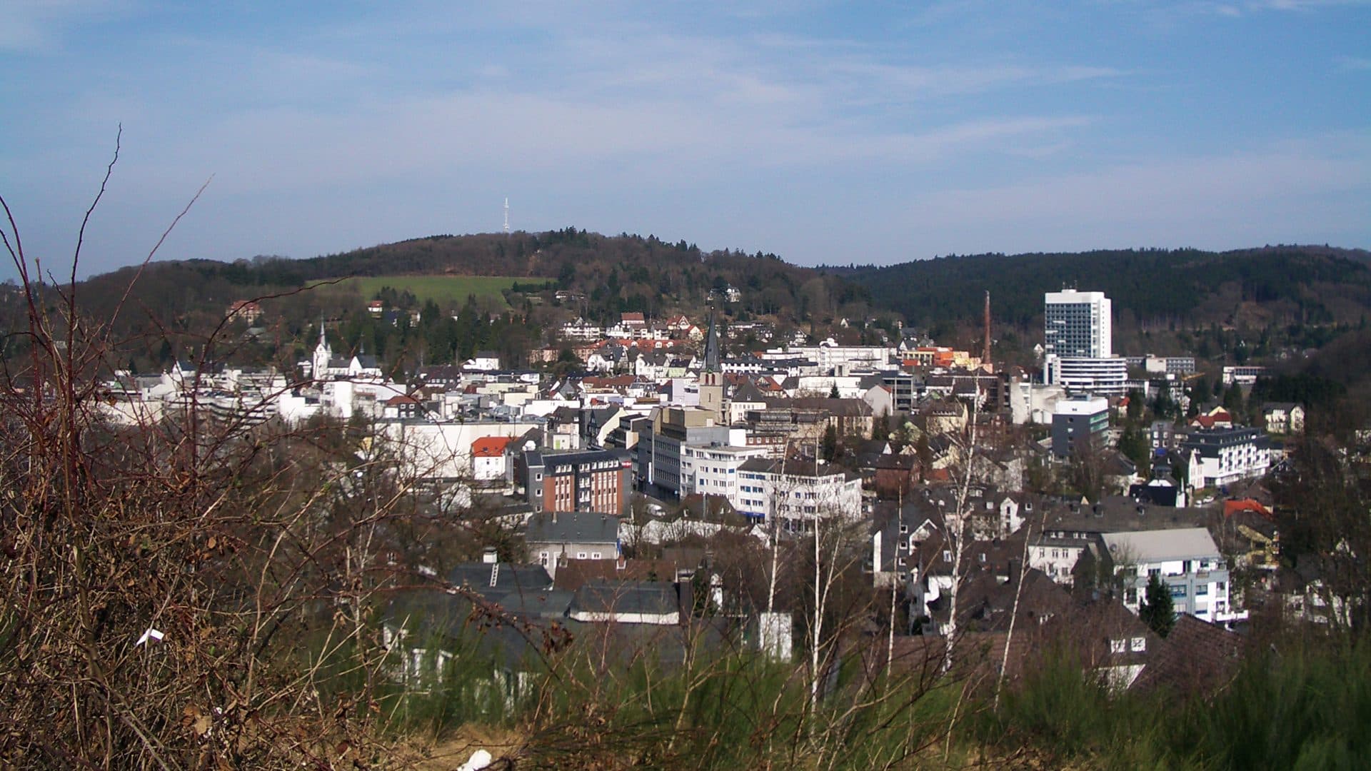 Panoramablick vom Wohngebiet Belvedere auf der Berstig über die Stadt Gummersbach im Oberbergischen Kreis