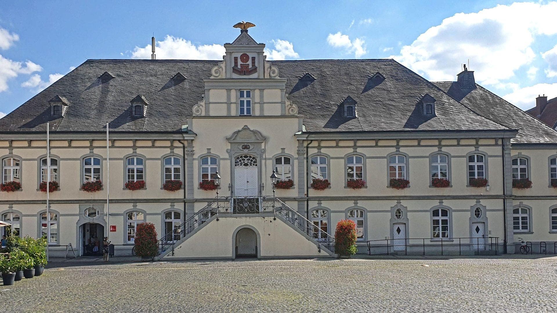 Rathaus der Hansestadt Lippstadt am Rathausplatz, historisches Gebäude mit barocker Fassade